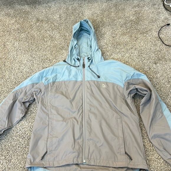 North Face wind breaker/rain jacket adult small worn twice perfect condition - Picture 1 of 4